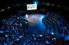 Матрешка вид общий с люстрой