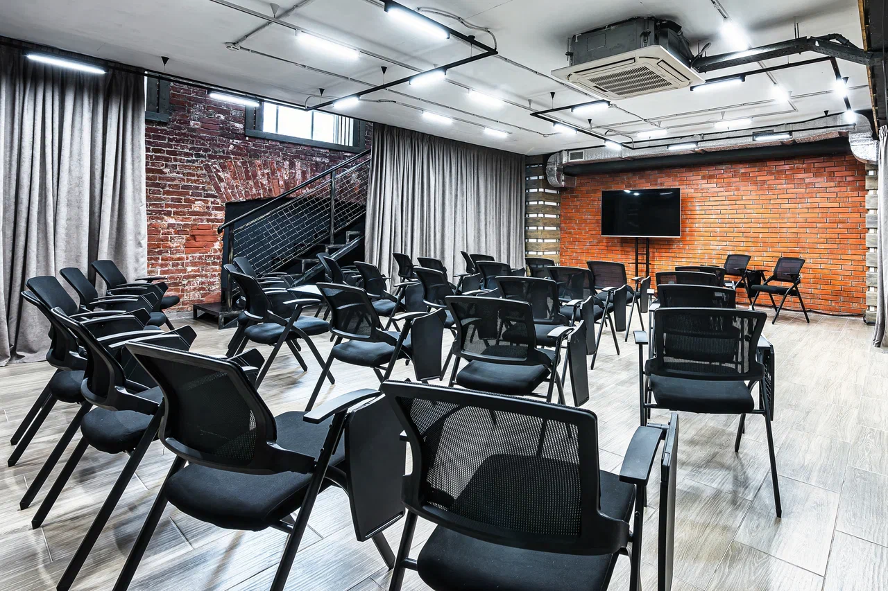 Лофт Kroog зал со стульями