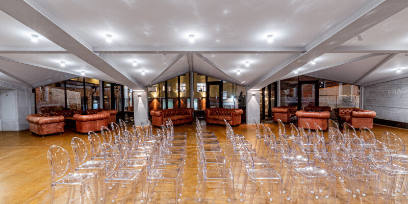 Quattro Space Зал Мансарда