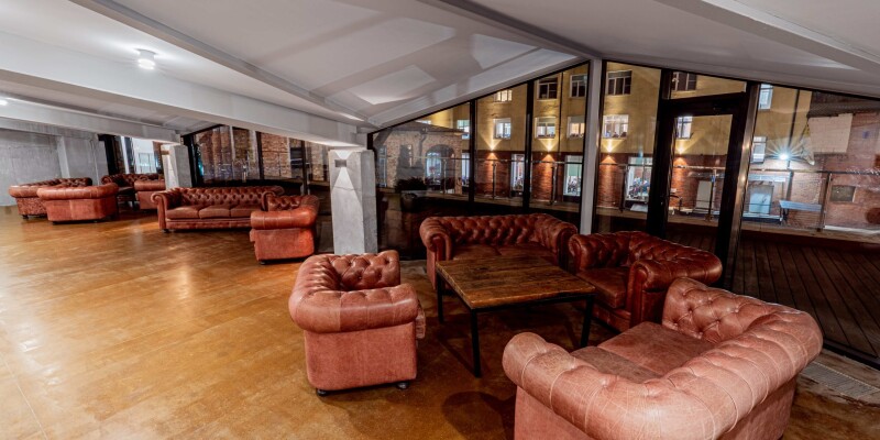 Quattro Space Зал Мансарда