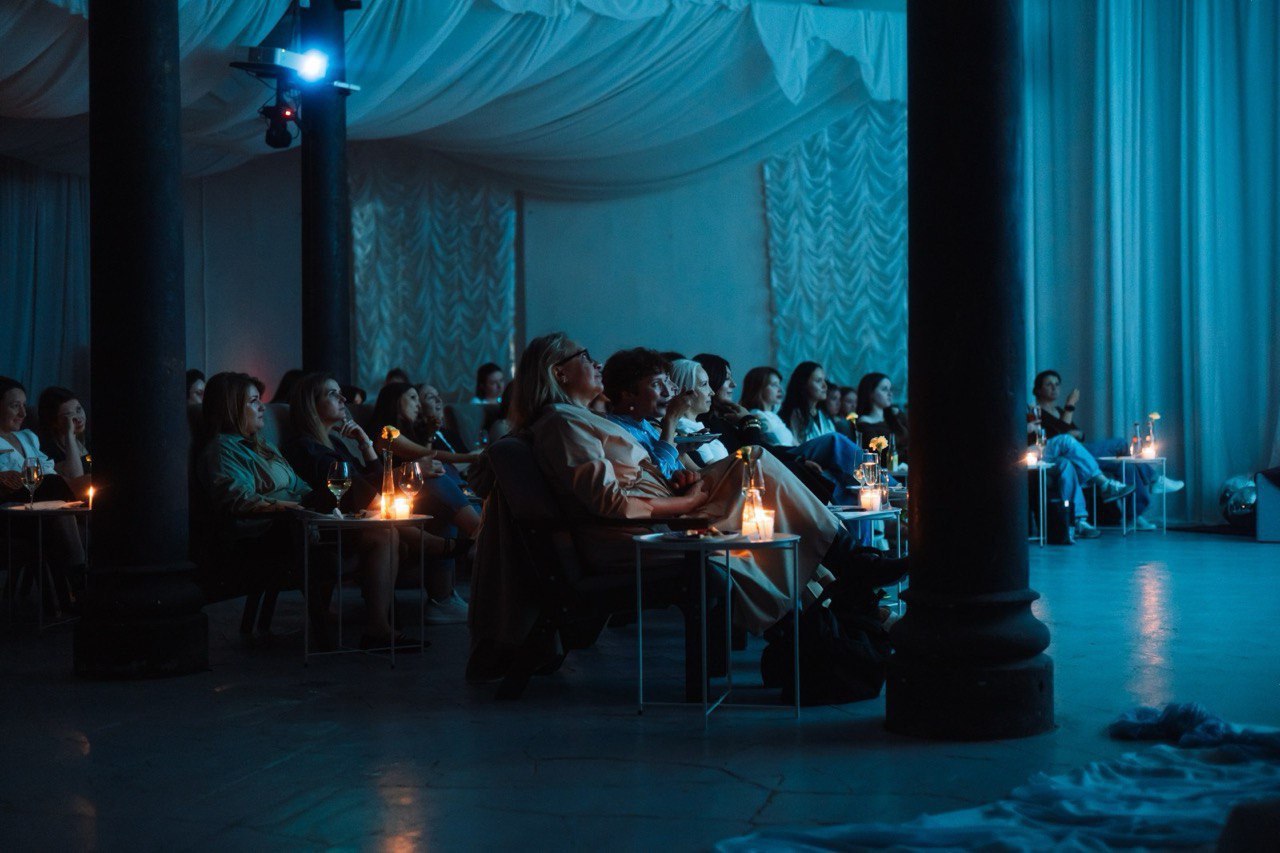 Odmo зал для презентации